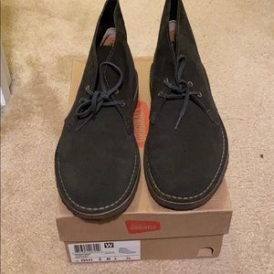 Clark’s Loden green desert boots